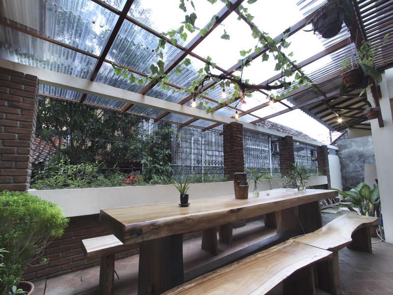 De Hostel יוגיאקרטה מראה חיצוני תמונה